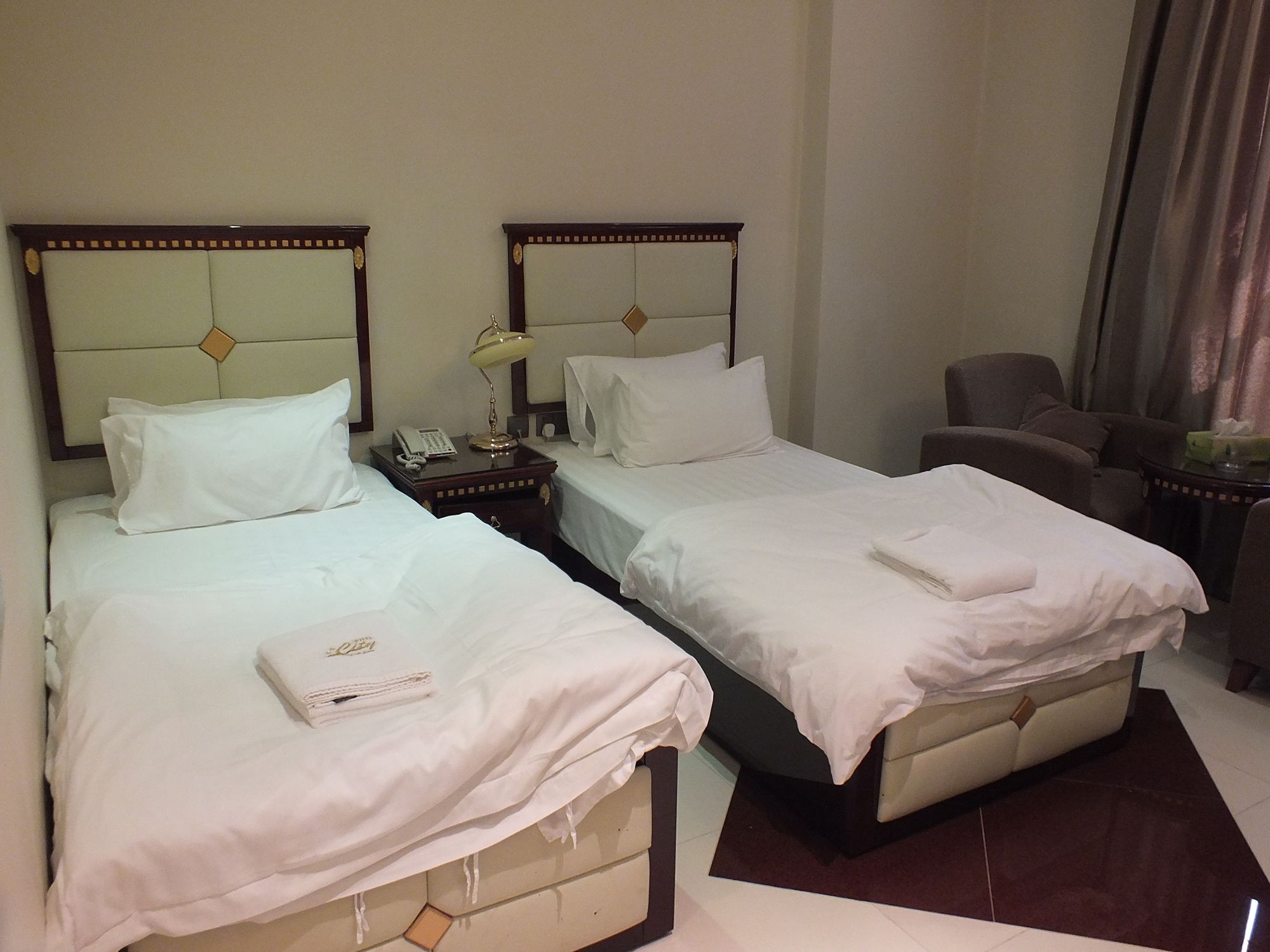 ซิตี้โฮเต็ล ซาลาลาห์ Hotel ภายนอก รูปภาพ
