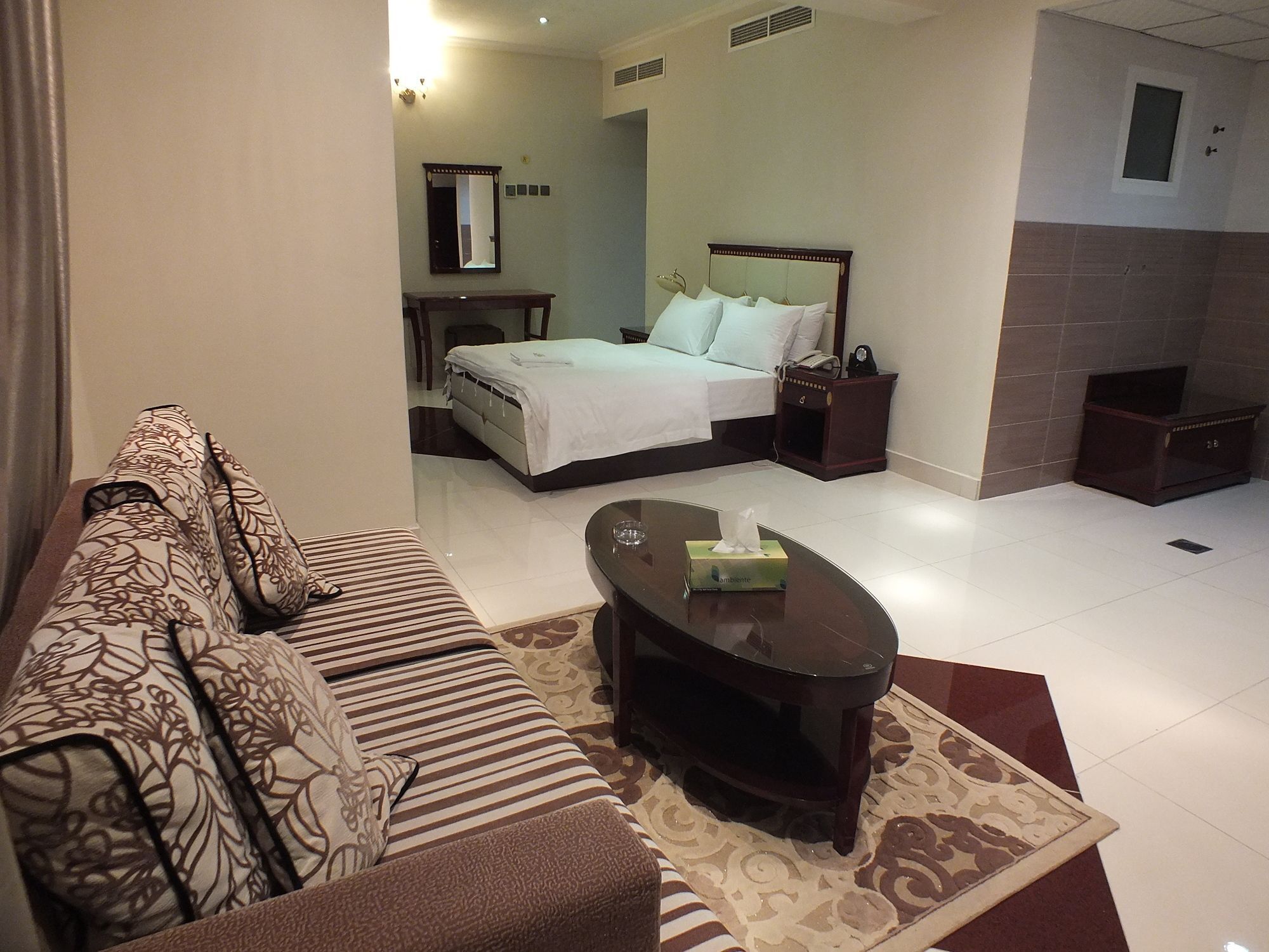 ซิตี้โฮเต็ล ซาลาลาห์ Hotel ภายนอก รูปภาพ